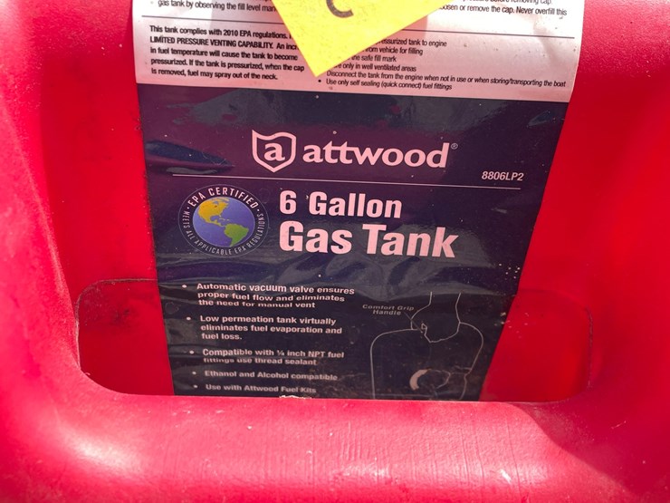 #2154-•-attwood-boat-gas-can-image-8