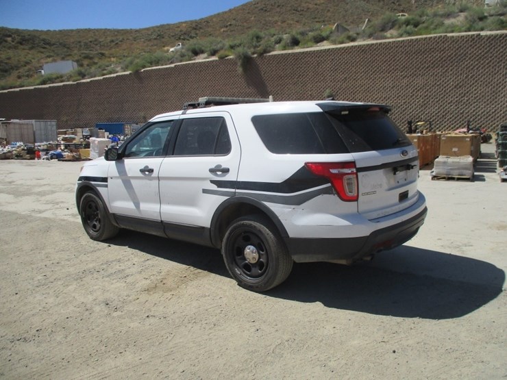 2014-ford-explorer-image-4