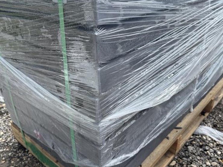 #163-•-textured-stone---dark-gray---24"-x-24"-image-3