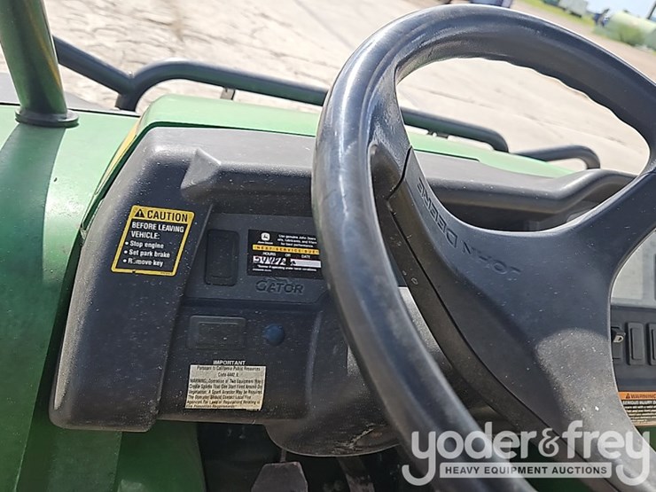 2012-john-deere-gator-image-22