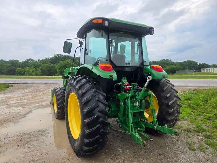 john-deere-6105d-image-9