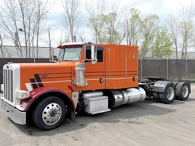 2014-peterbilt-388-image-2