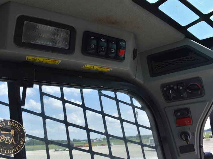 2023-caterpillar-259d3-image-41
