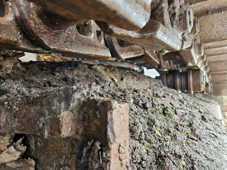 2010-deere-200d-lc-image-61