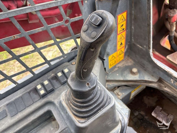 takeuchi-tl10v2-image-25
