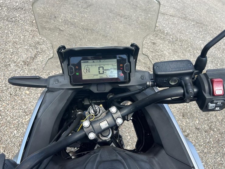 #2-•-2022-honda-nc750xd-image-10