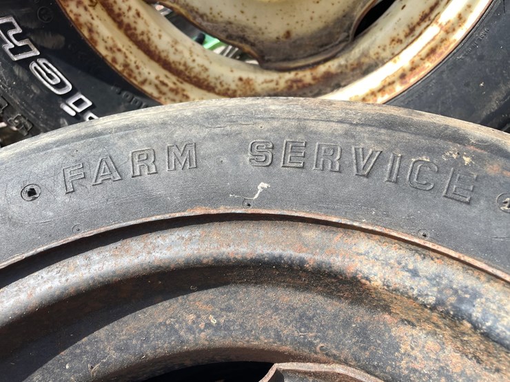 #2135-•-(2)-implement-tires-image-6