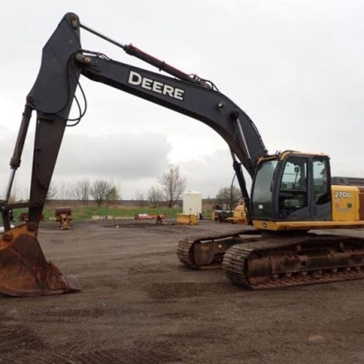 2010 DEERE 270D LC