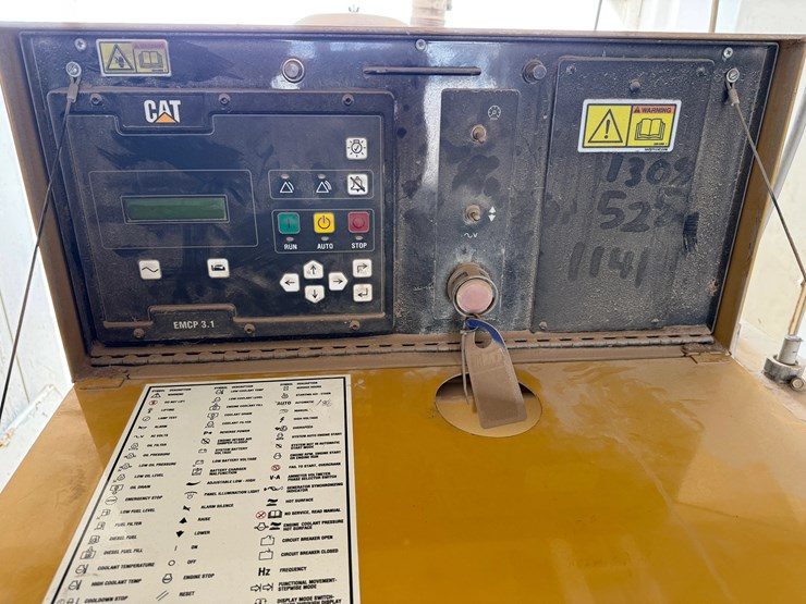 2012-caterpillar-c15-image-14