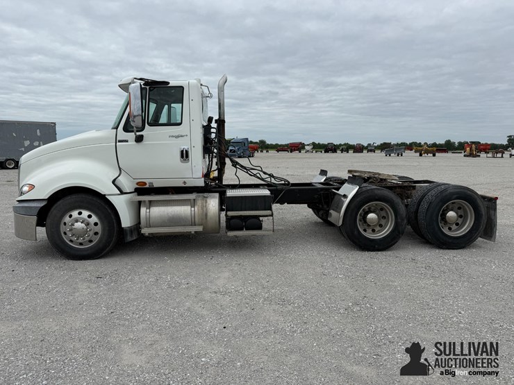 2012-international-prostar-image-8