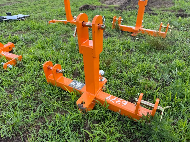caterpillar-12-image-2
