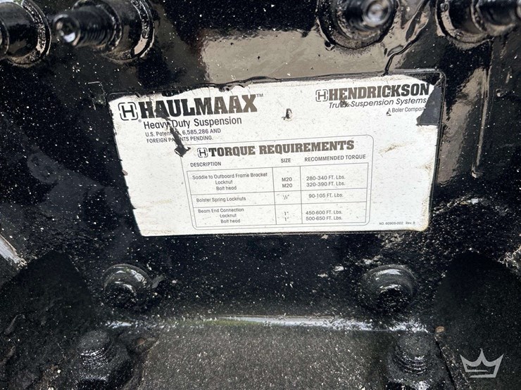 2015-freightliner-m2-106-image-18
