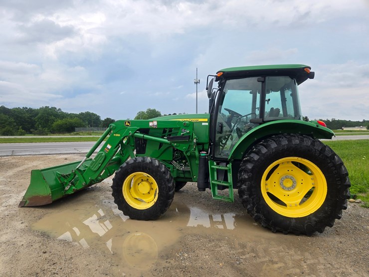 john-deere-6105d-image-6