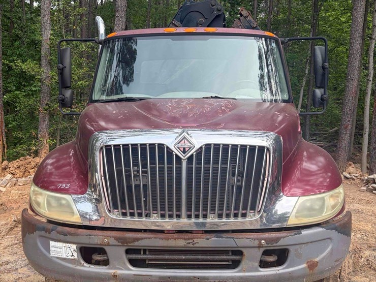 2004-international-4400-image-2