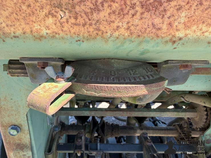 john-deere-8300-image-13