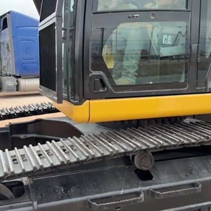 2023 CATERPILLAR 330