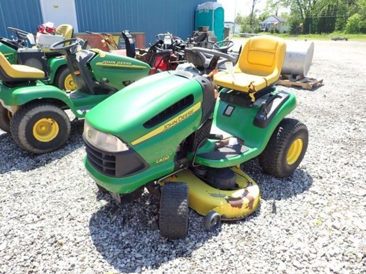 john-deere-la110-image-1