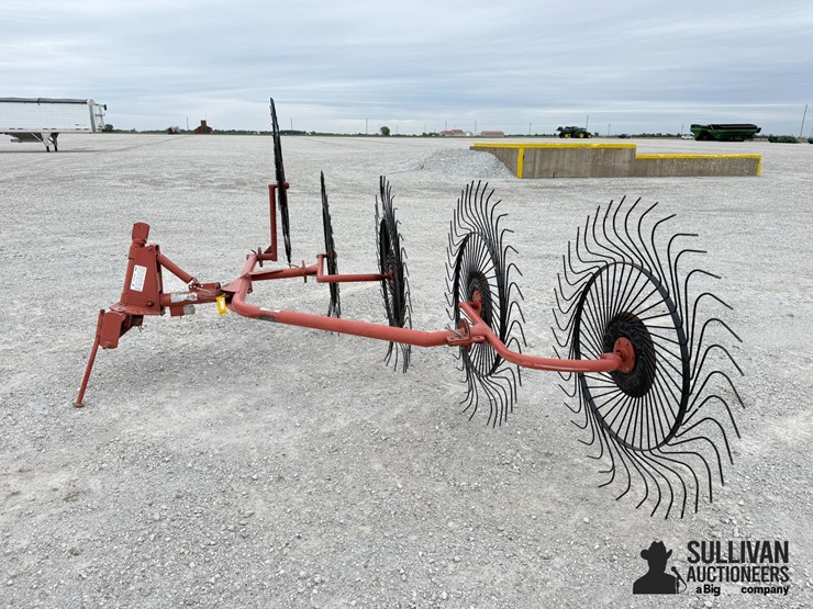 m&w-3pwr-5-wheel-3-pt-rake-image-8
