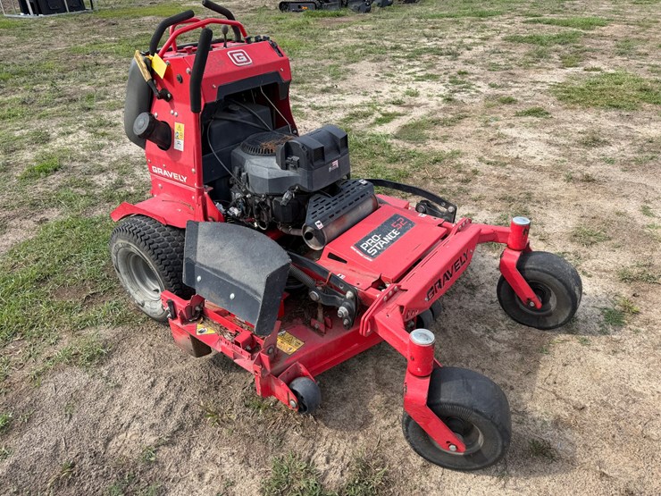 #6011-•-gravely-52"-pro-stance-52-zero-turn-lawnmower-image-7