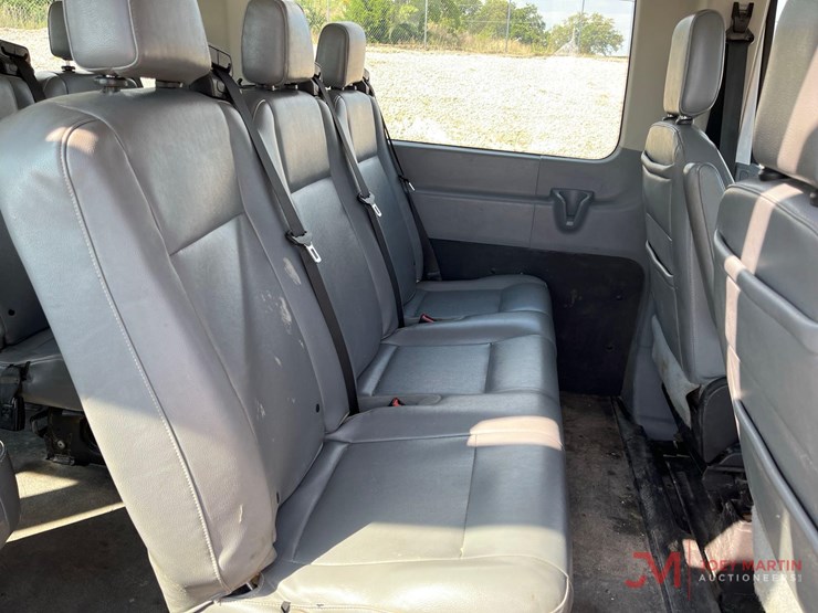 2019-ford-transit-image-13
