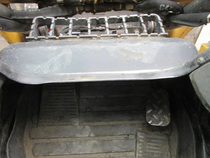 2020-caterpillar-272d3-xe-image-15