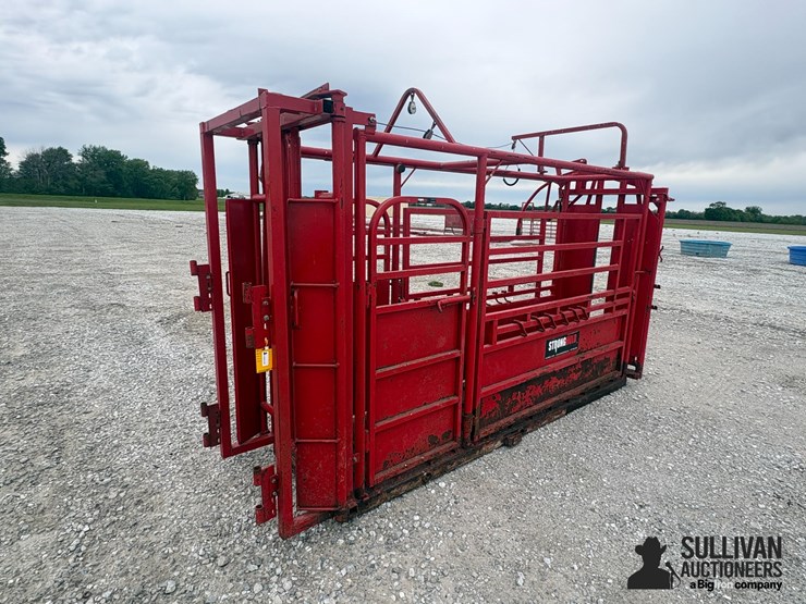 stronghold-cattle-chute-image-5
