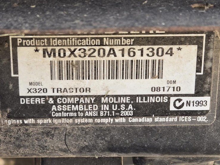 john-deere-x320-image-2