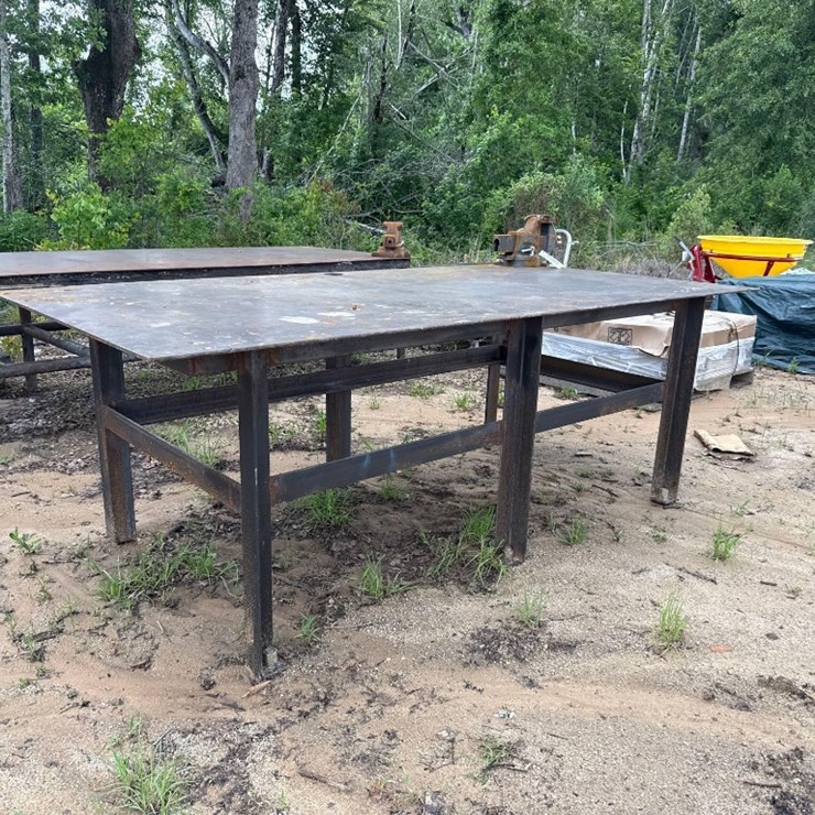 2229 - 4'X8' METAL TABLE