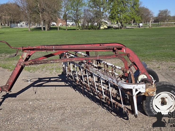 international-hay-rake-image-8