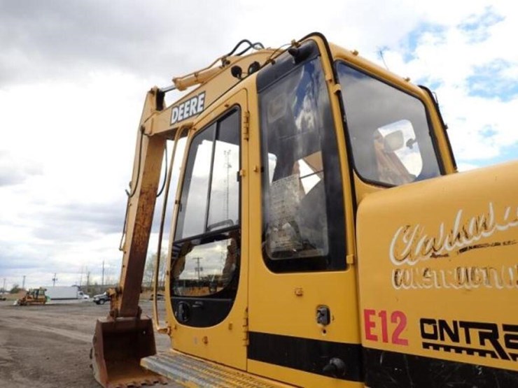 2001-deere-270-lc-image-60
