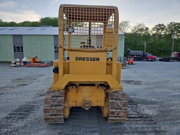 1985-dresser-td-8e-crawler-dozer-image-4