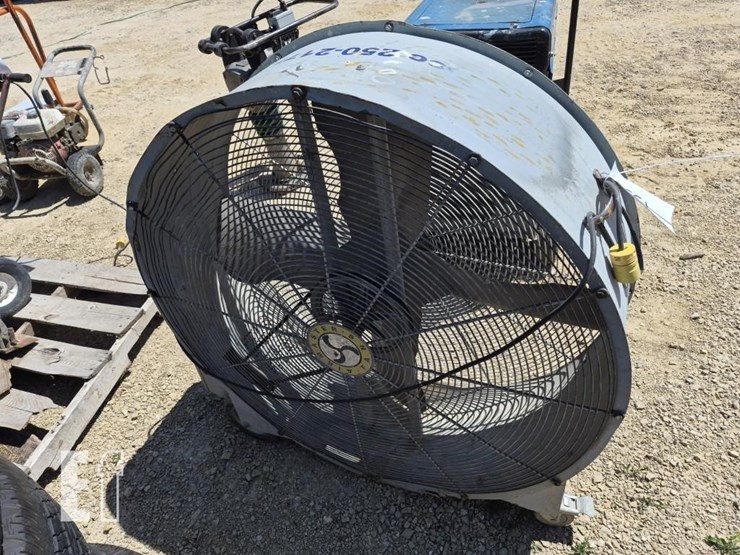 airmaster-barn-fan-image-2