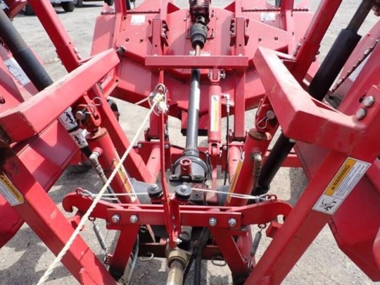 2016-kubota-m6-141-image-62