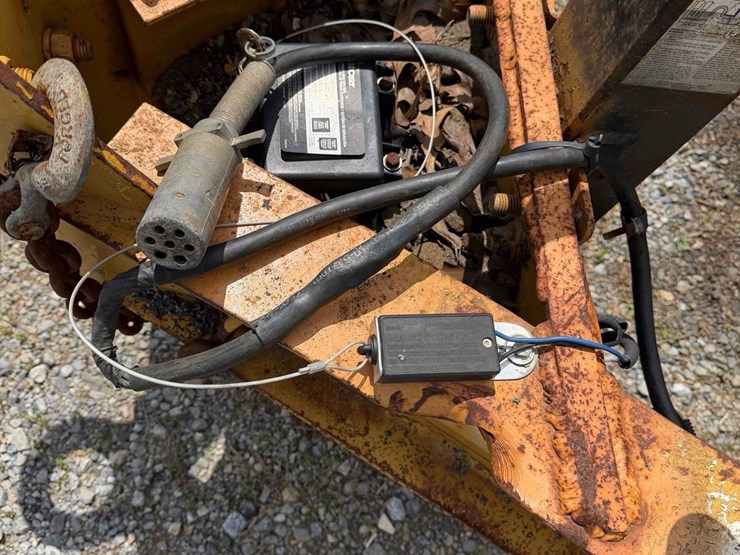 2014-towmaster-t-12dt-image-9