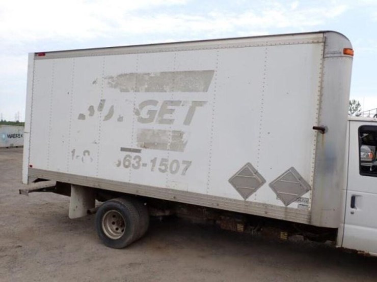 2004-ford-e450-image-40