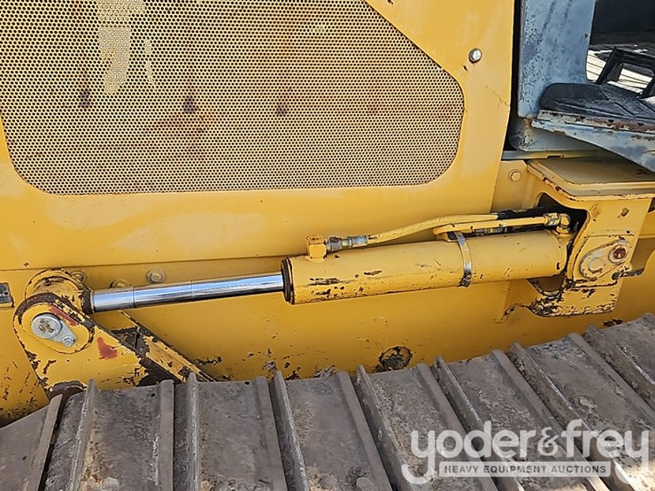 2006-deere-450j-lgp-image-18