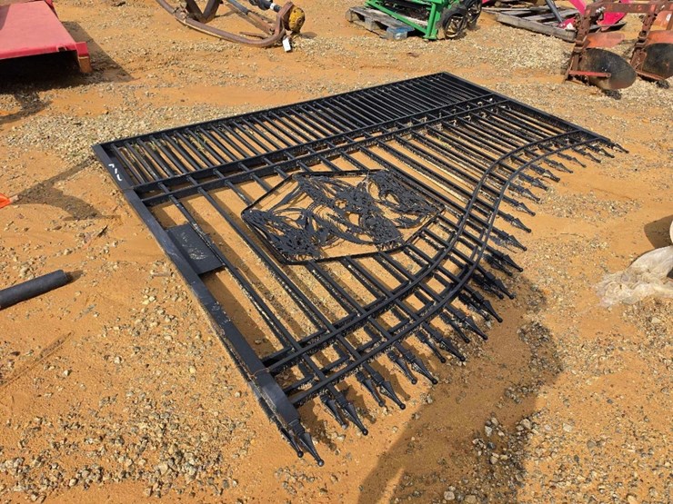 116---7'-x-20'-metal-farm-gate-image-2