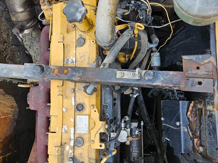 2010-deere-200d-lc-image-21