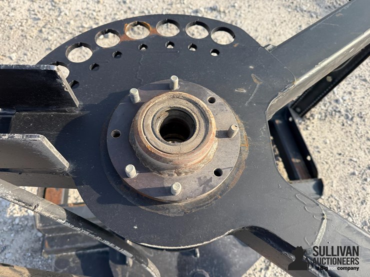 skidloader-attach-tire-grabber-image-5