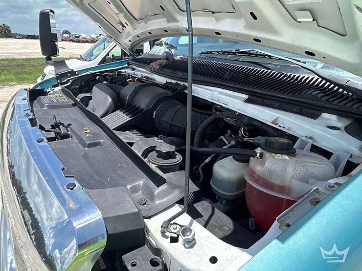 2017-ford-e450-image-8