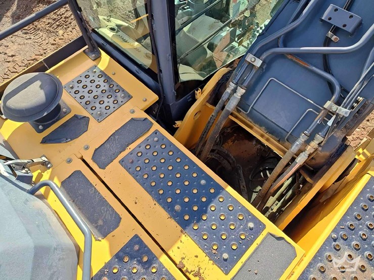 2016-john-deere-350g-hydraulic-excavcator-image-36