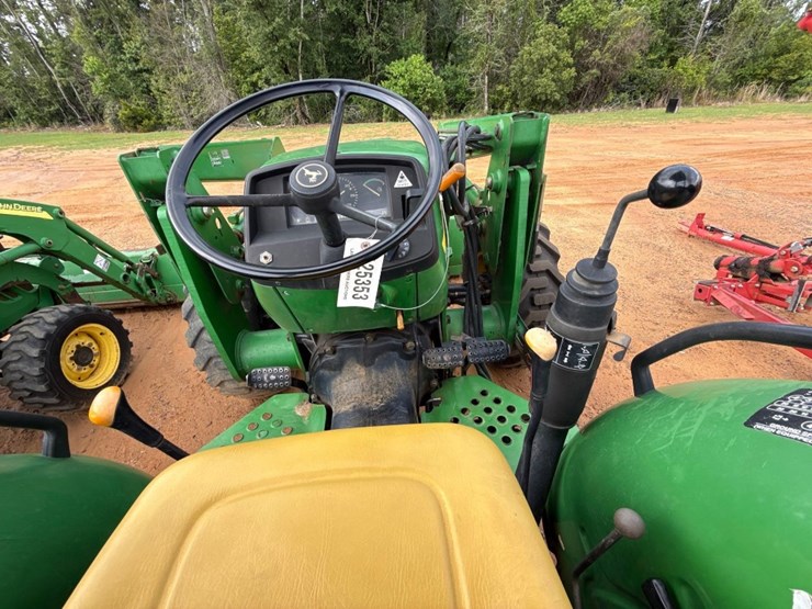 john-deere-5205-image-15
