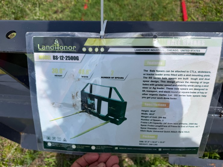 #6101-•-skid-steer-bale-spear-image-2