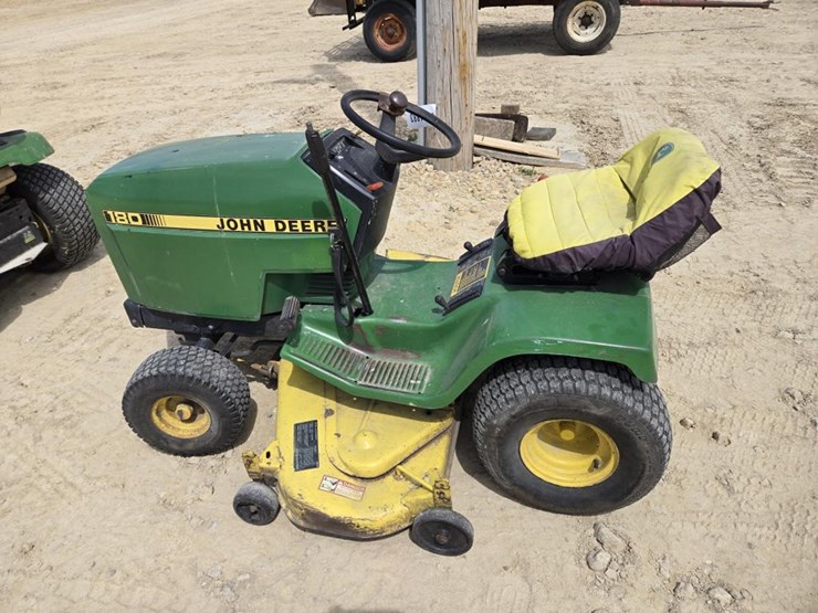 john-deere-180-image-2