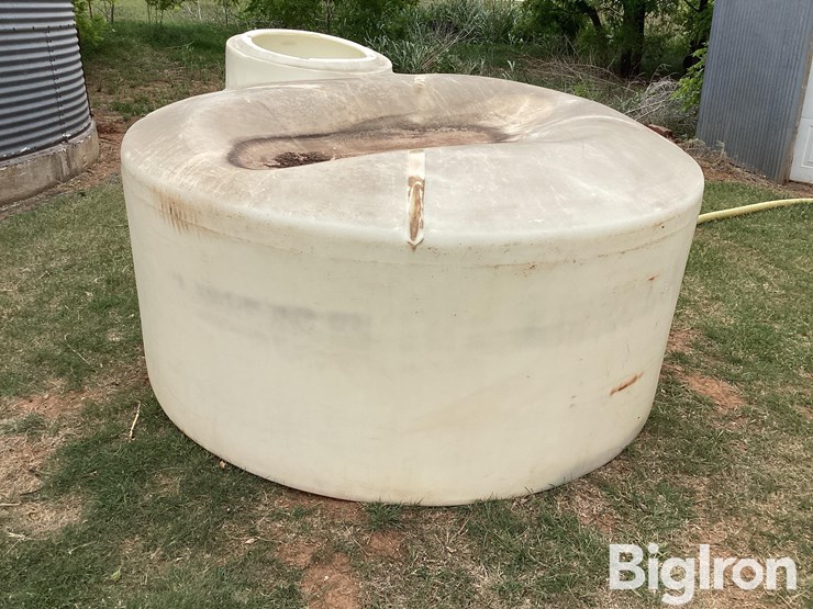 norwesco-800-gal-storage-tank-image-7
