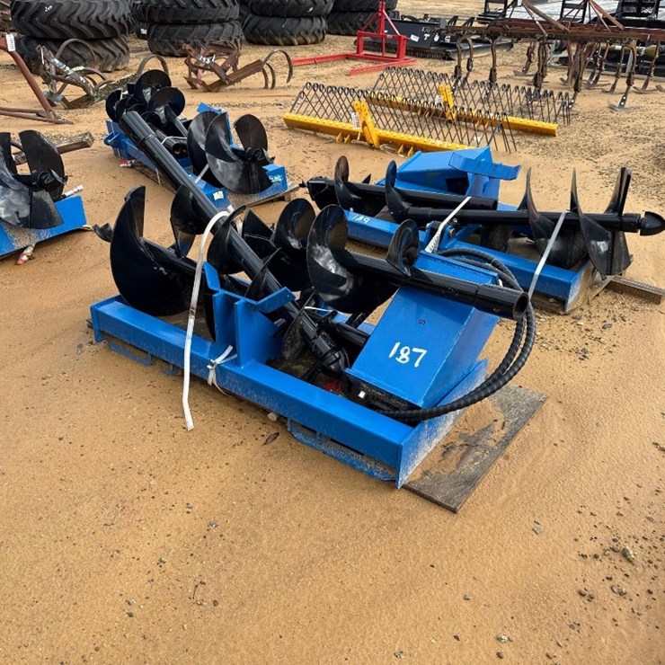 187 - SKID STEER QUICK ATTACH AUGER