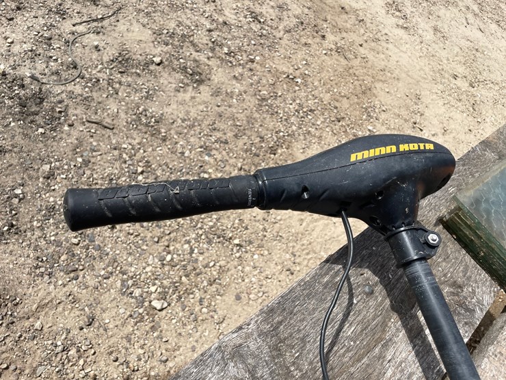 #2145-•-minn-kota-endura-c2-trolling-motor-image-10