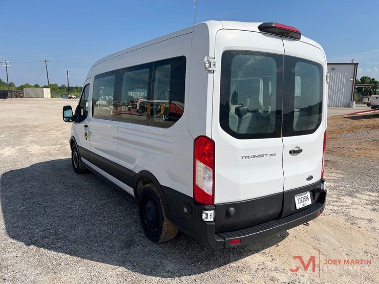 2019-ford-transit-image-3