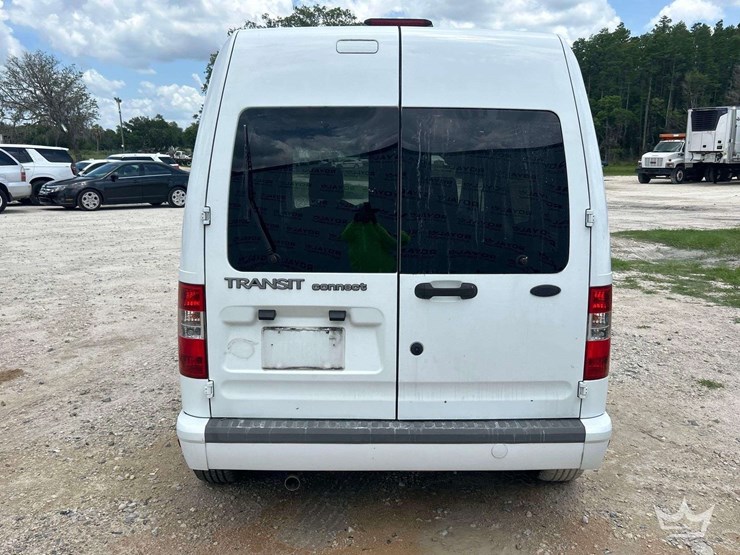 2011-ford-transit-connect-image-25