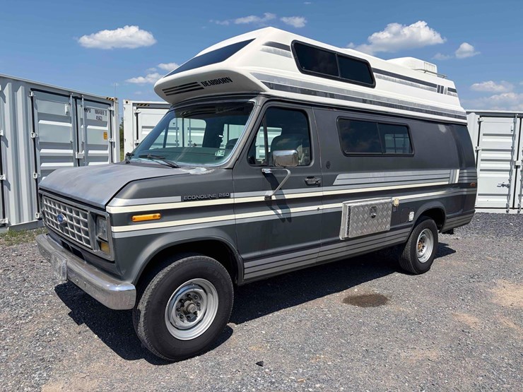 1990-ford-e250-image-1
